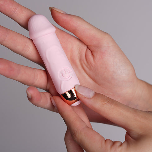 Penis Shape Realistic Dildo Bullet Mini Vibrator Silicone G-Spot Vaginal Clitoral Stimulator Female Lipstick Vibrator for Women