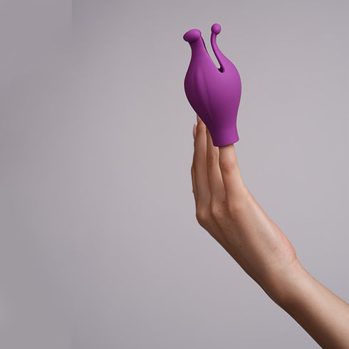 4 Pcs Set Anal Vaginal Clitoral Stimulator Tongue Licking G-Spot Vibrating Bullet Massager Vibrator With Interchangeable 4 Caps